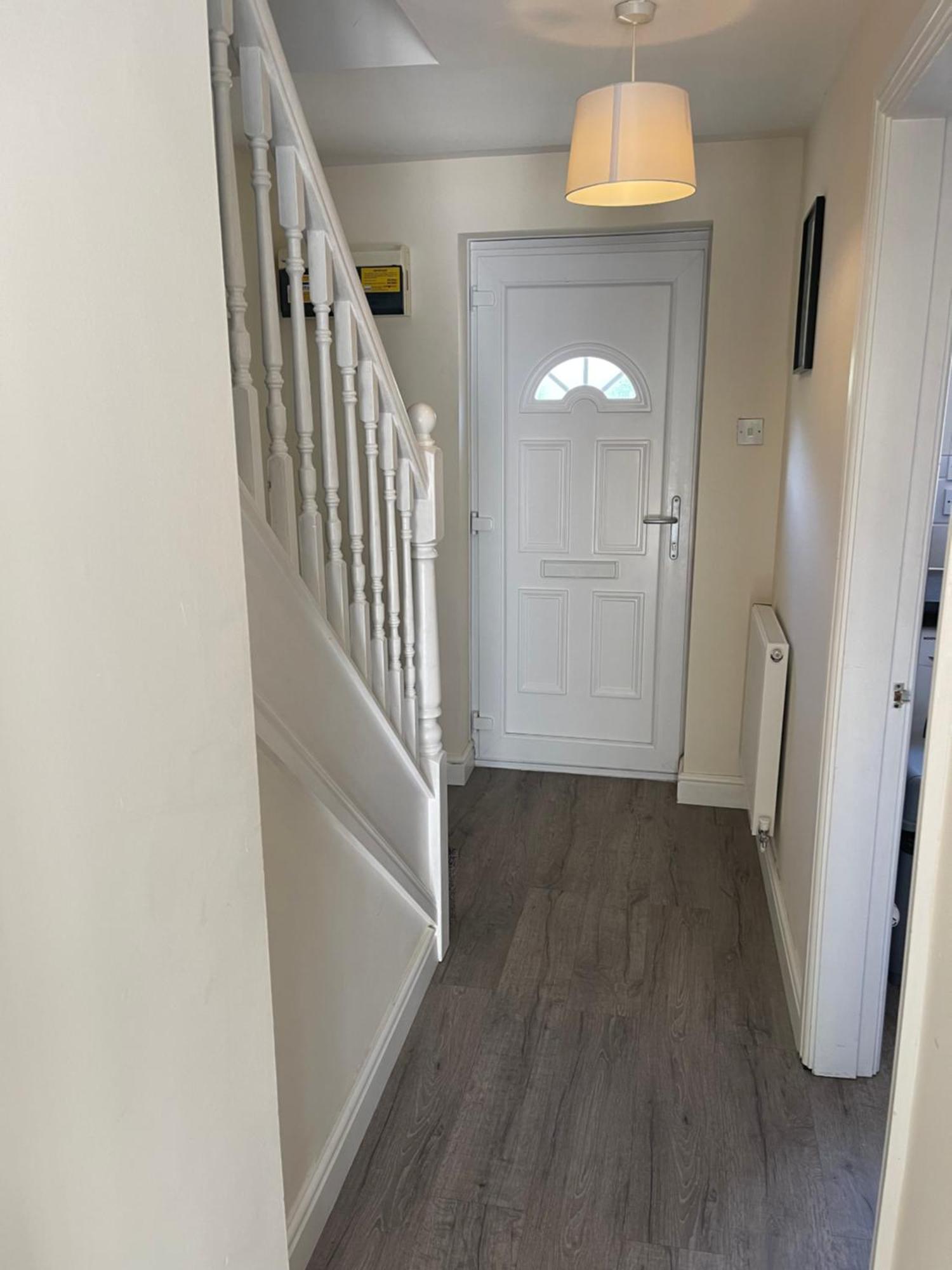 House Number 4 Sleeps Up To 4 With Smart Tvs In Every Room Wellington  Esterno foto